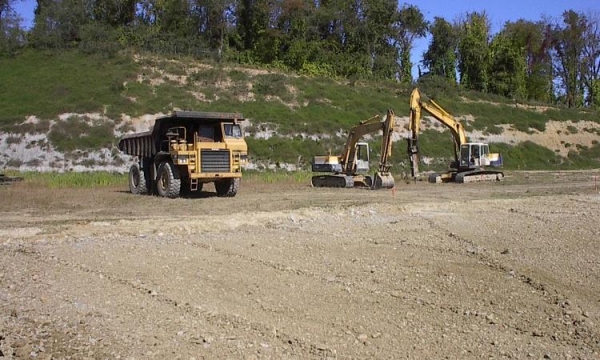 Washington County Airport Runway 9-27 Widening & Rehabilitation Photo